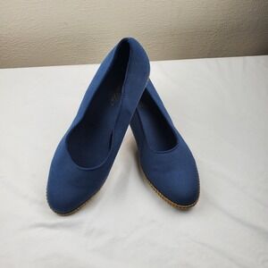 Beacon Womens Newport Fabric Closed Toe Casual Platform Sandals, Navy, Size 8M